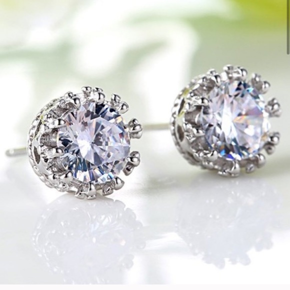 Silver Round Diamond Royal Crown Stud Earrings - Picture 2 of 5